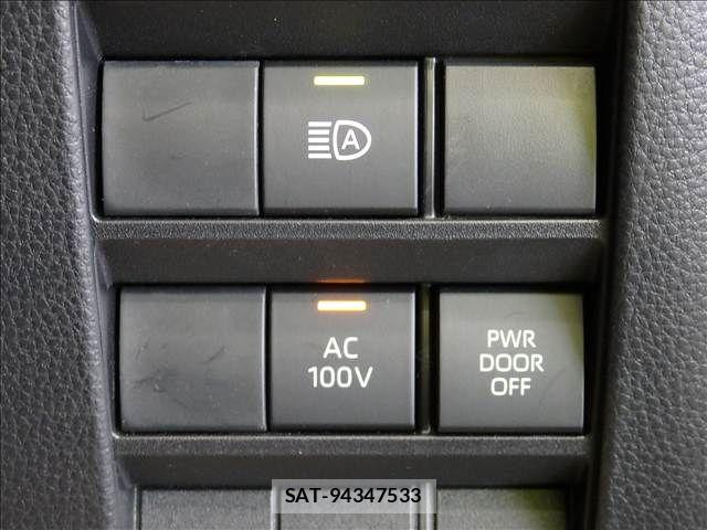 Toyota VOXY 2025-02 8369645-20