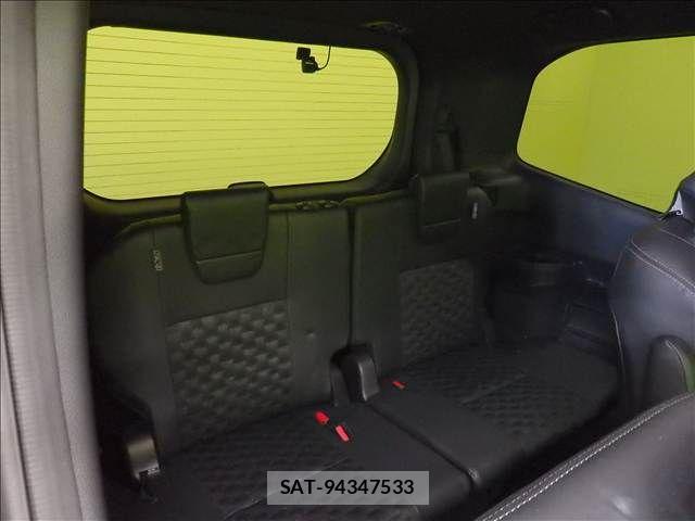 Toyota VOXY 2025-02 8369645-27