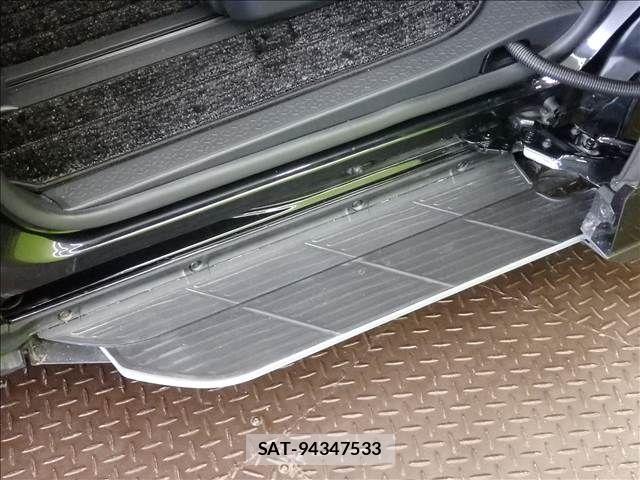 Toyota VOXY 2025-02 8369645-8