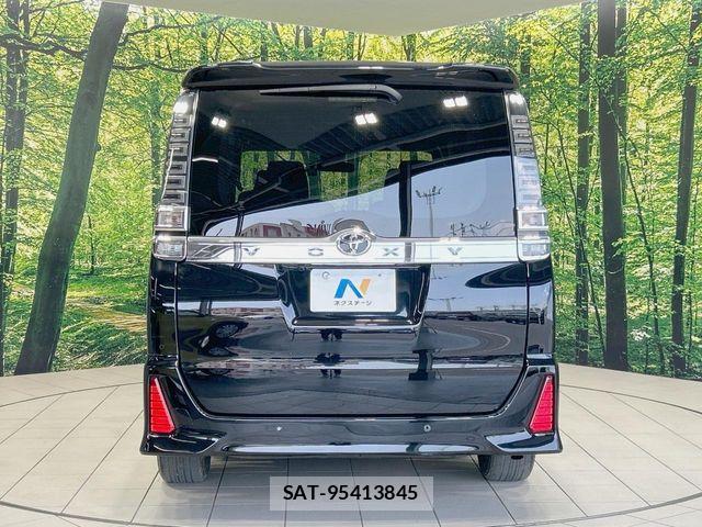 Toyota VOXY 2019-03 8369660-15
