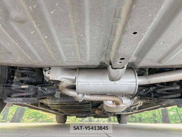 Toyota VOXY 2019-03 8369660-18