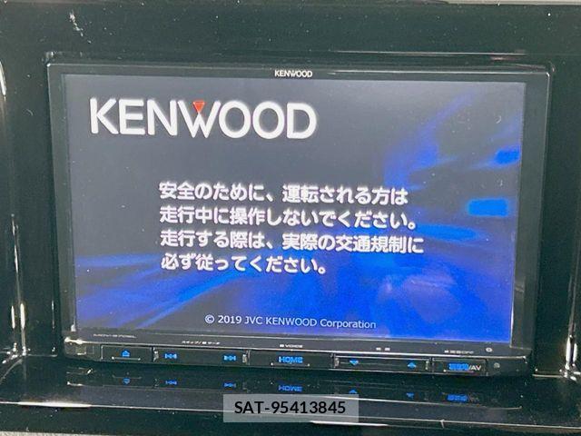 Toyota VOXY 2019-03 8369660-3