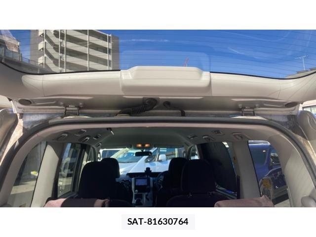 Toyota VOXY 2014-01 8369688-8