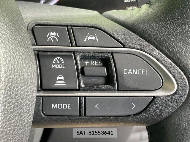 Toyota VOXY 2022-04 8369648-6