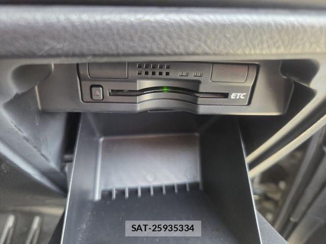 Toyota VOXY 2012-09 8369686-12