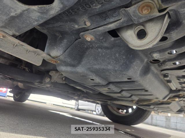 Toyota VOXY 2012-09 8369686-22
