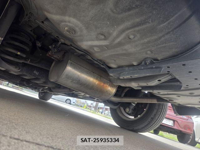 Toyota VOXY 2012-09 8369686-23