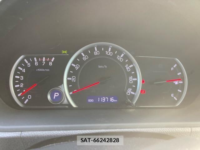 Toyota VOXY 2014-03 8369684-20