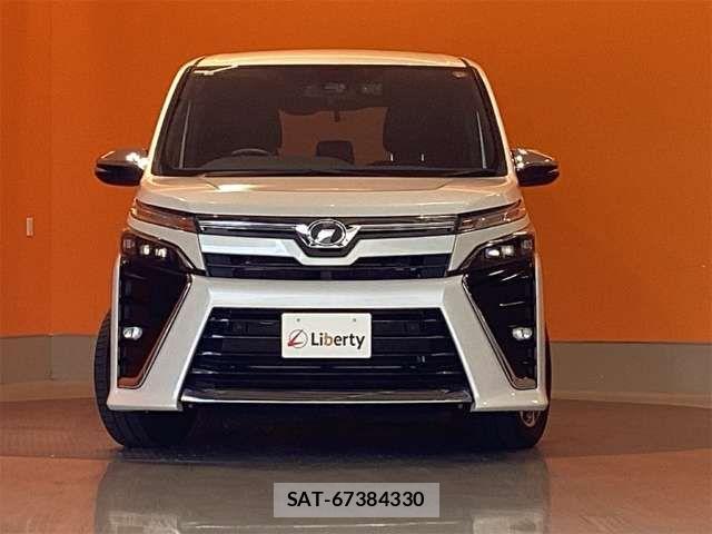 Toyota VOXY 2019-07 8369661-4