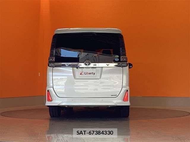 Toyota VOXY 2019-07 8369661-8