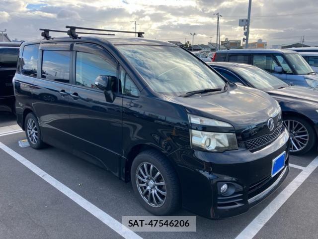 Toyota VOXY 2011-08 8369695-1