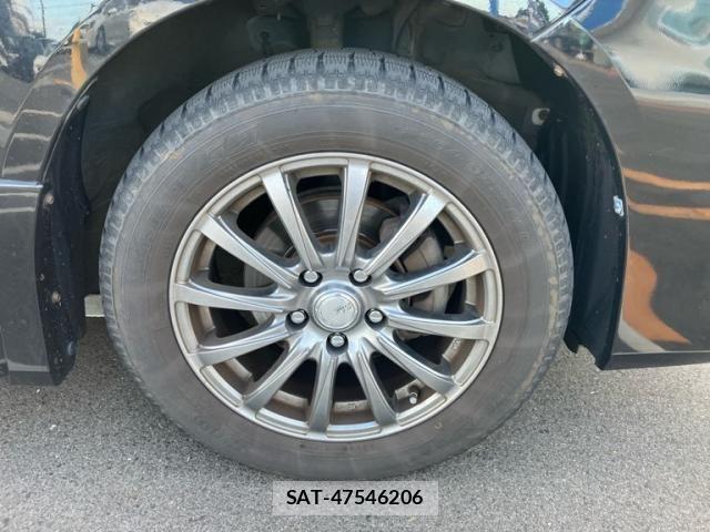 Toyota VOXY 2011-08 8369695-8