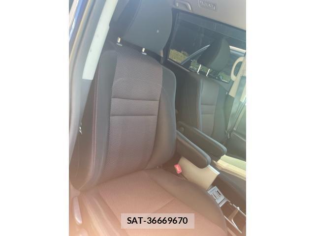 Toyota VOXY 2012-04 8369687-14
