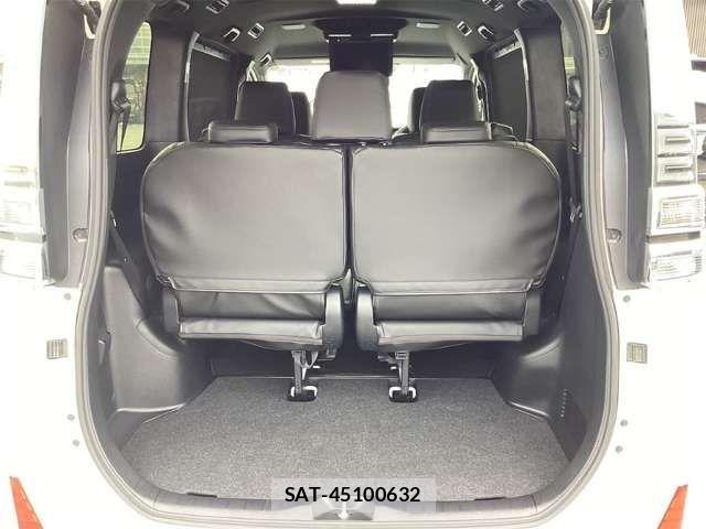 Toyota VOXY 2020-01 8369655-17