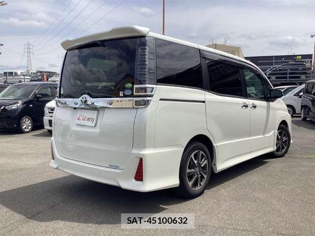 Toyota VOXY 2020-01 8369655-4