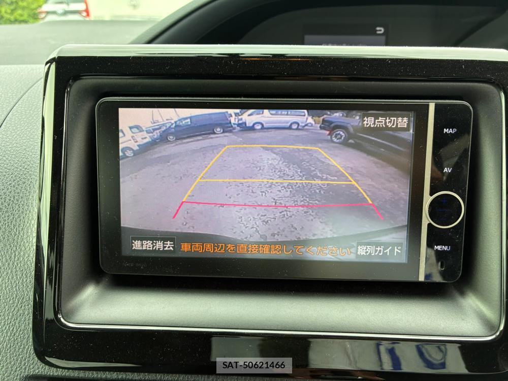 Toyota VOXY 2014-07 8344476-15