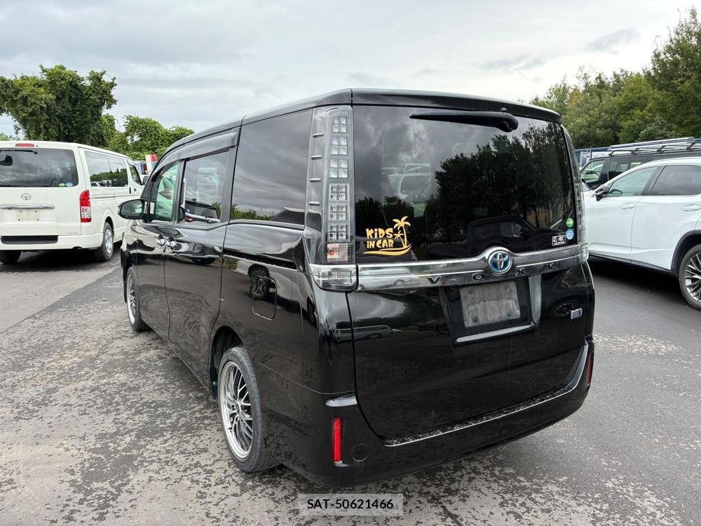 Toyota VOXY 2014-07 8344476-4