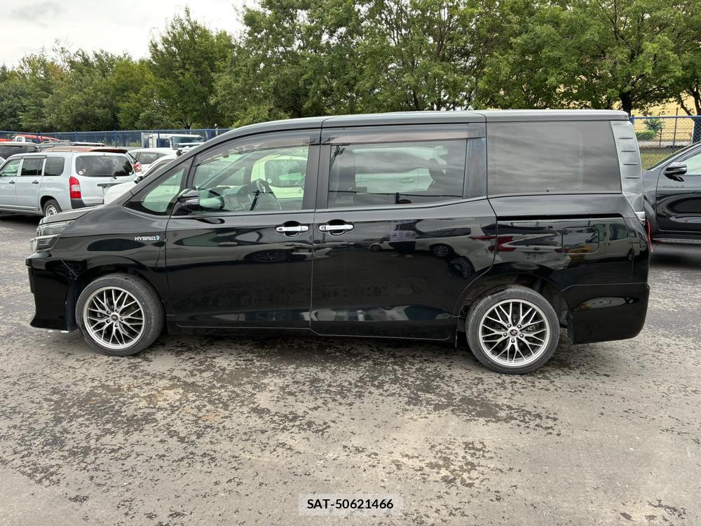 Toyota VOXY 2014-07 8344476-5