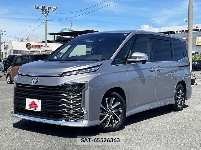 Toyota VOXY 2022-03 8372348-0