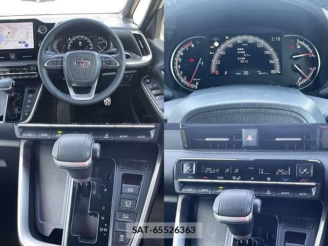 Toyota VOXY 2022-03 8372348-3