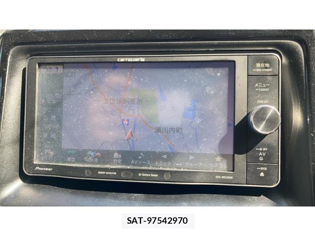 Toyota VOXY 2014-02 8372357-22