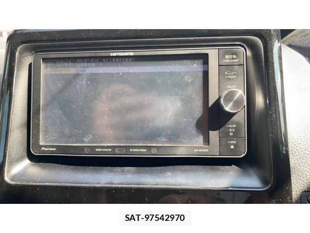 Toyota VOXY 2014-02 8372357-23