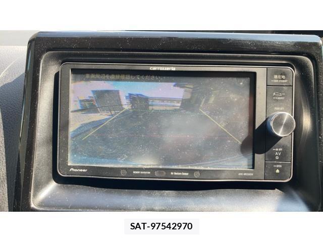 Toyota VOXY 2014-02 8372357-25