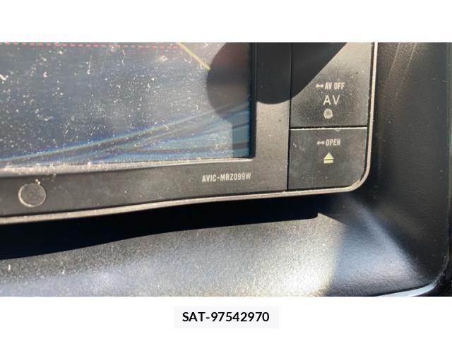 Toyota VOXY 2014-02 8372357-26