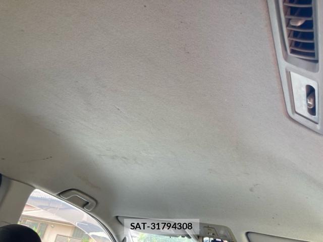 Toyota VOXY 2008-07 8372365-10
