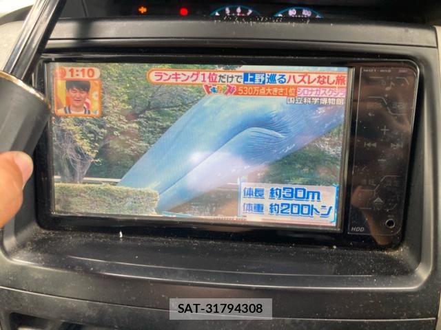 Toyota VOXY 2008-07 8372365-16