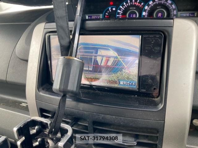 Toyota VOXY 2008-07 8372365-17