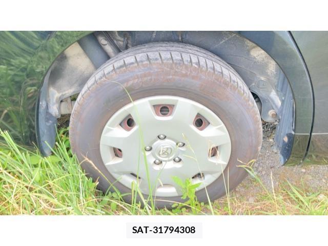 Toyota VOXY 2008-07 8372365-24