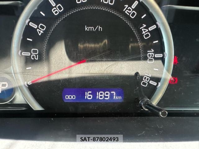 Toyota VOXY 2016-01 8372355-20