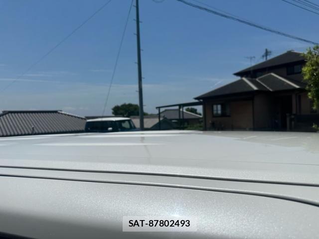 Toyota VOXY 2016-01 8372355-4