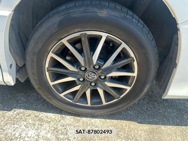 Toyota VOXY 2016-01 8372355-8