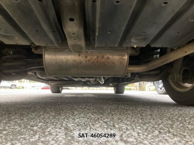 Toyota VOXY 2009-11 8372364-4