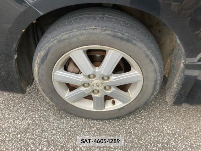 Toyota VOXY 2009-11 8372364-6
