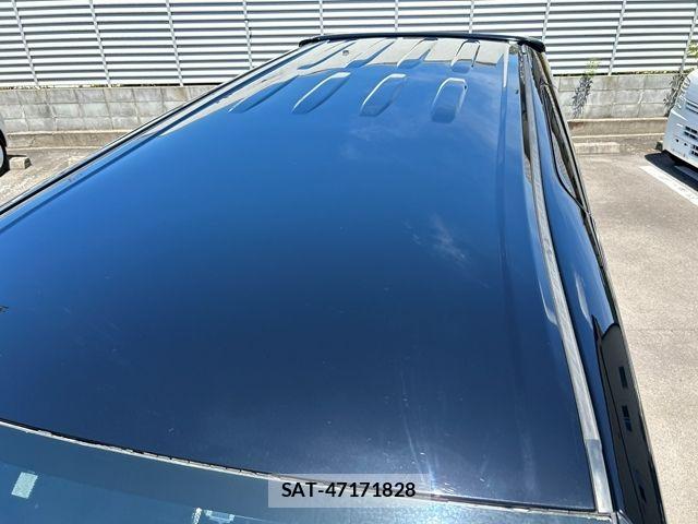 Toyota VOXY 2014-04 8372354-9