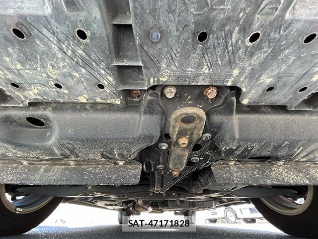 Toyota VOXY 2014-04 8372354-28