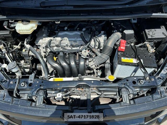 Toyota VOXY 2014-04 8372354-29