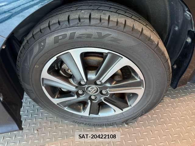 Toyota VOXY 2018-09 8372351-13