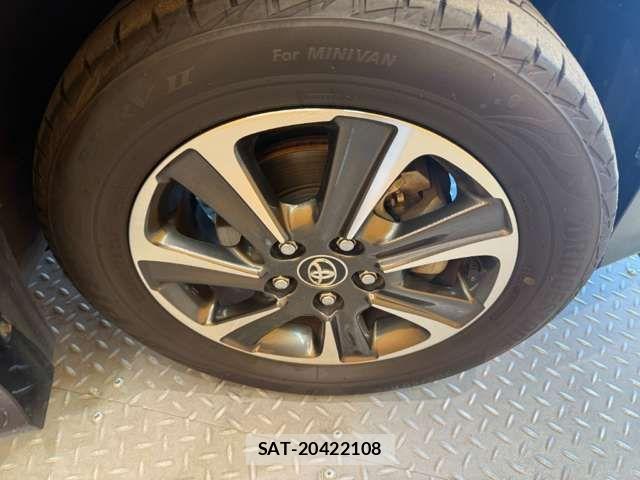 Toyota VOXY 2018-09 8372351-14
