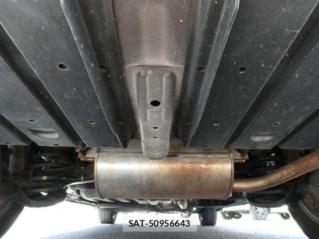 Toyota VOXY 2010-02 8372360-11