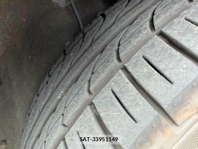 Toyota VOXY 2009-10 8372363-9