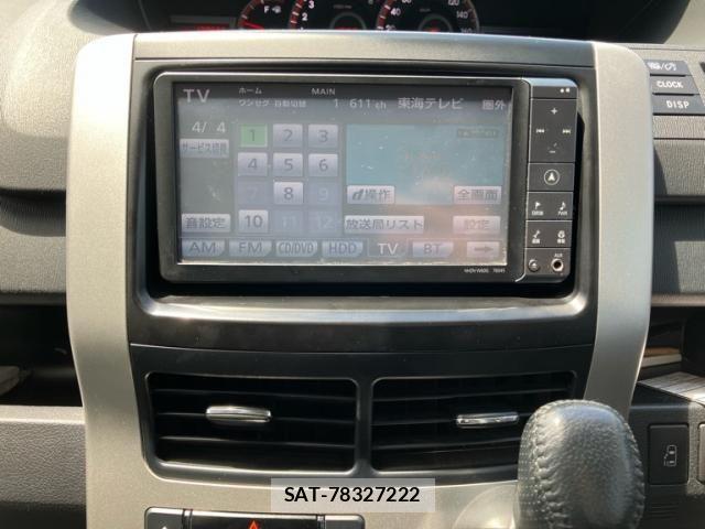 Toyota VOXY 2011-03 8372358-19