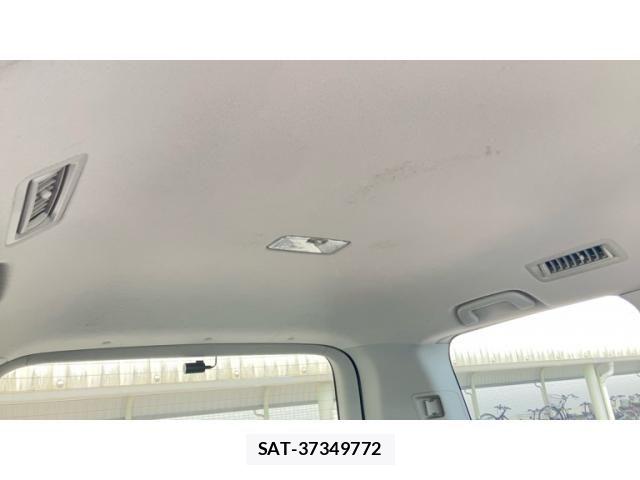 Toyota VOXY 2008-08 8372362-14
