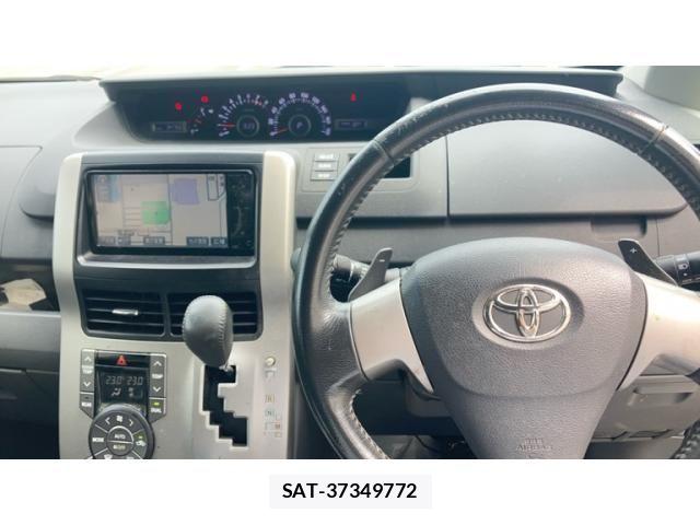 Toyota VOXY 2008-08 8372362-19