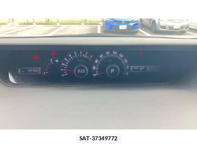 Toyota VOXY 2008-08 8372362-20