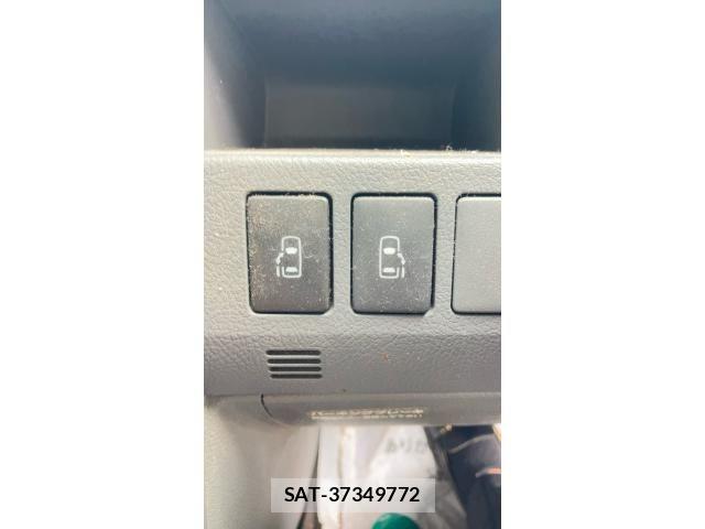 Toyota VOXY 2008-08 8372362-22