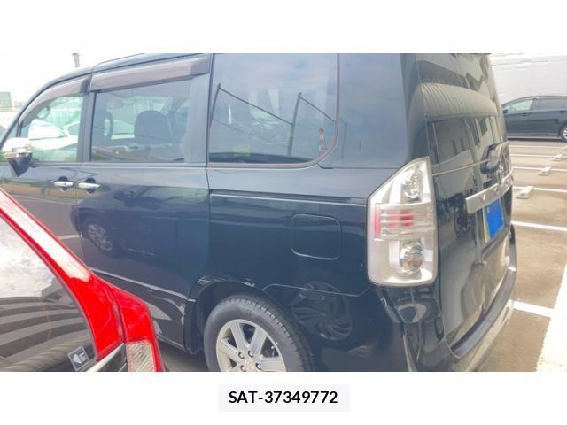 Toyota VOXY 2008-08 8372362-5